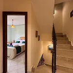Aspra Mare House Tatil Evi *