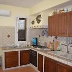 Aspra Mare House Tatil Evi